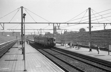 RB-0532 - 215 - Antwerpen-Zuid - 1971.09.07 - Roger BASTAENS J 62 708.jpg